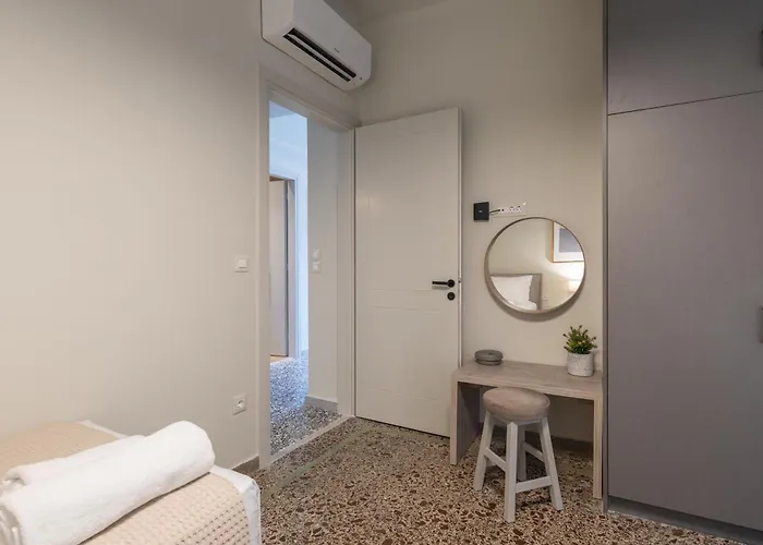 アパート Two Bedroom Athena アルゴストリオン