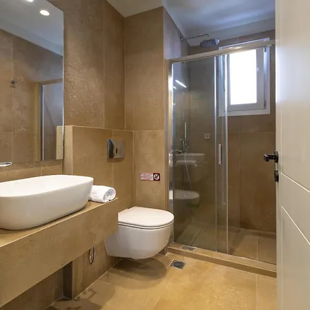 Lejlighed Two Bedroom Athena *