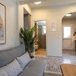 דירה Two Bedroom Athena *